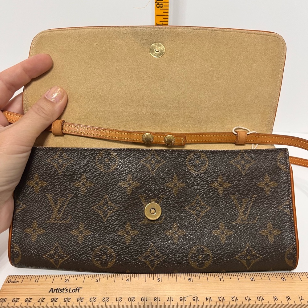 Authentic Louis Vuitton Twin GM Bag - Picture 6 of 12